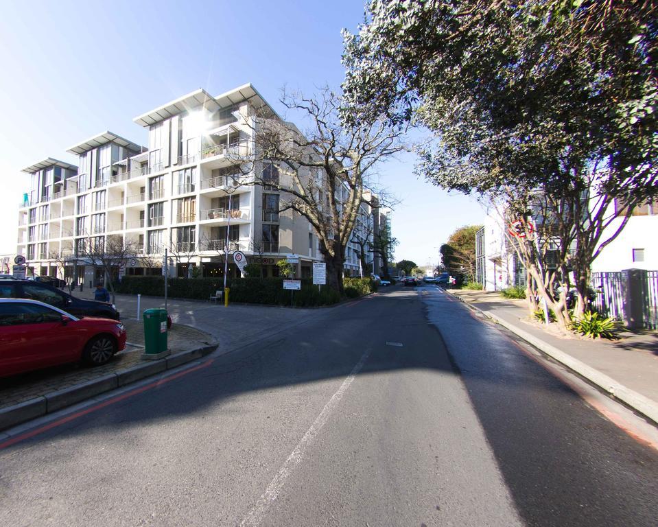 The Quadrant Apartments Кейптаун Номер фото